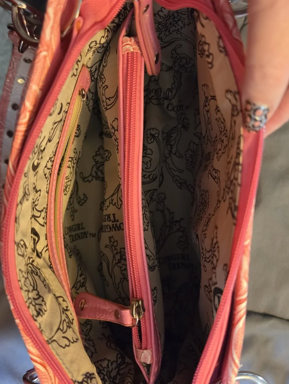 Cowgirl Trendy Pink & White Owl Leather Embroidered Purse with Matching Wallet